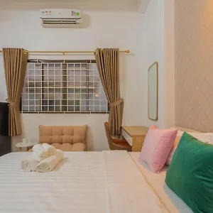 Hotel Kansas & - Notre Dame, Ho-Chi-Minh-Stadt